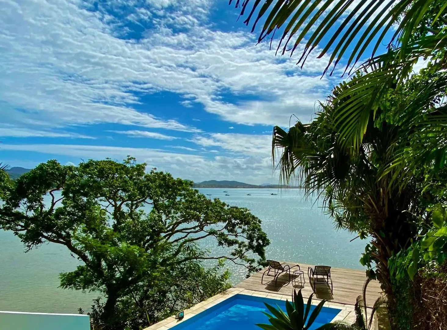 Tudo Azul - Manguinhos Búzios 0*,